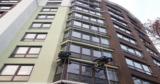 Установка крыши на балкон Кизилюрт цена от 1057 руб. м/2.