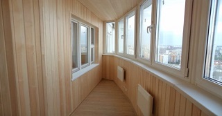 Отделка, остекление, утепление балконов в Кизилюрте от 212 руб. м/2.